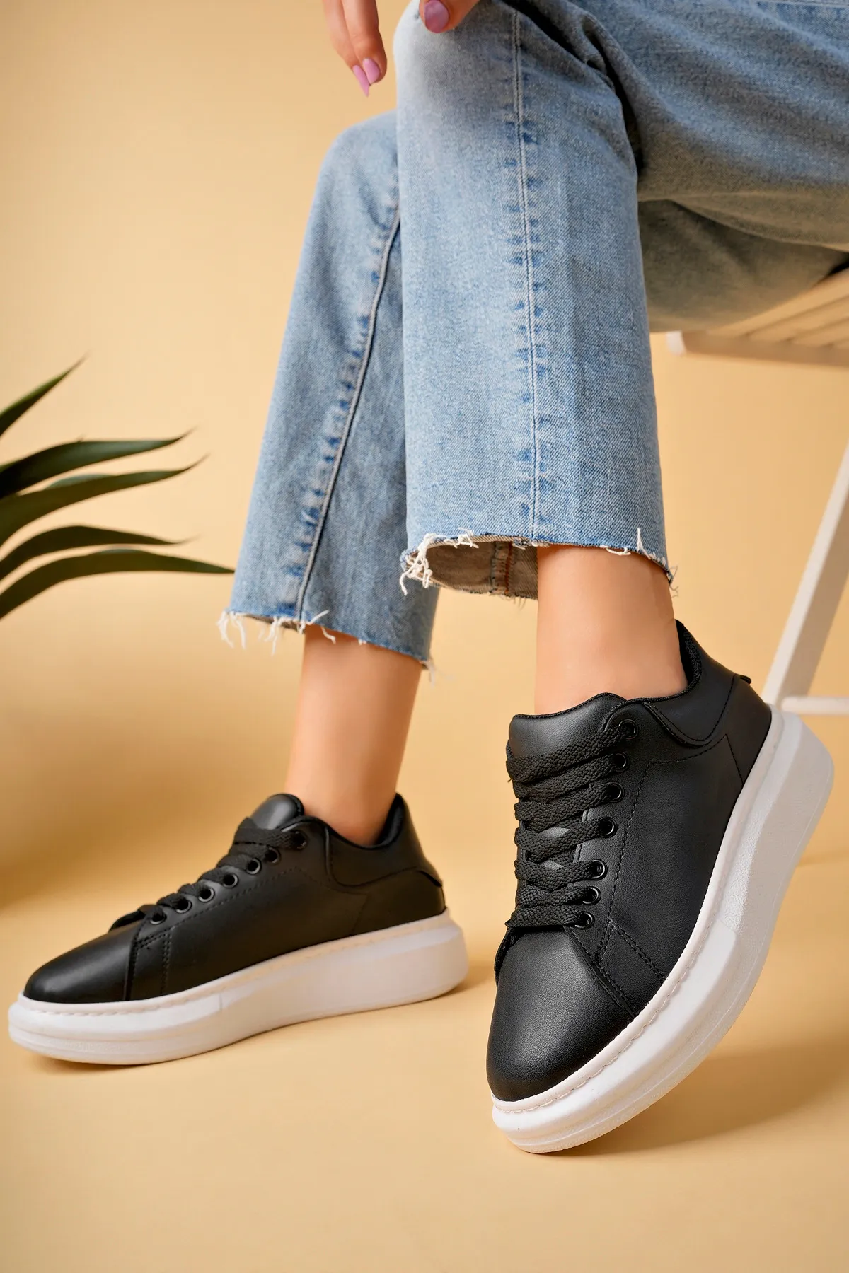 Luis a Costa LC101 Siyah Cilt Beyaz Taban Kadın Sneaker - 7