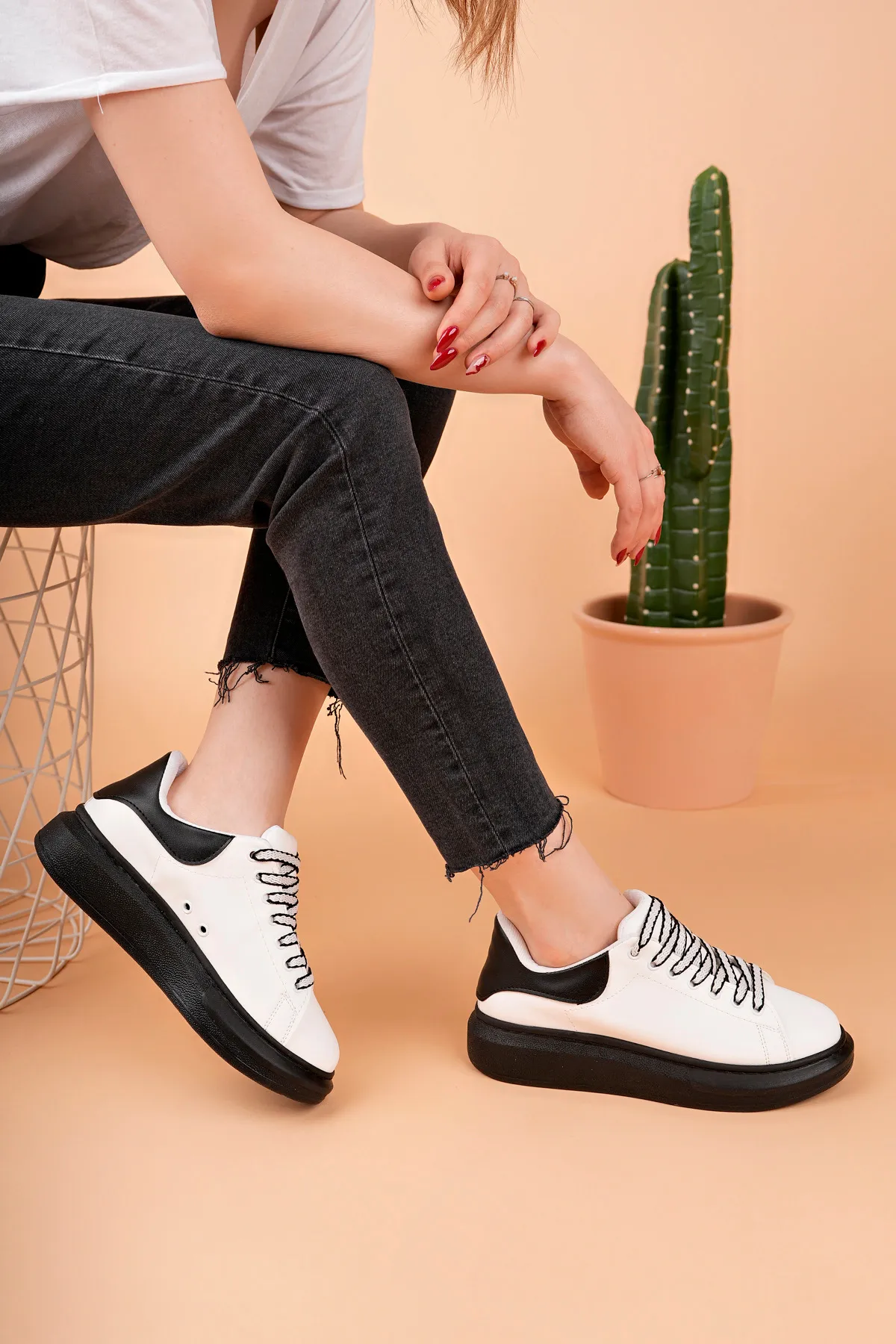 Luis a Costa LC107 Beyaz Arka Siyah ST Bağcıklı Kadın Ayakkabı - 2