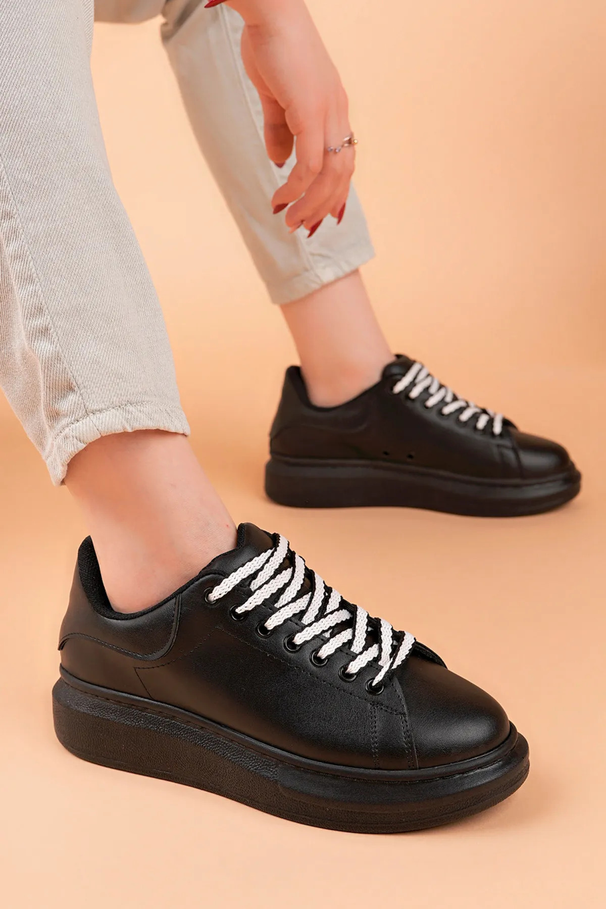 Luis a Costa LC107 Siyah ST Bağcıklı Kadın Ayakkabı