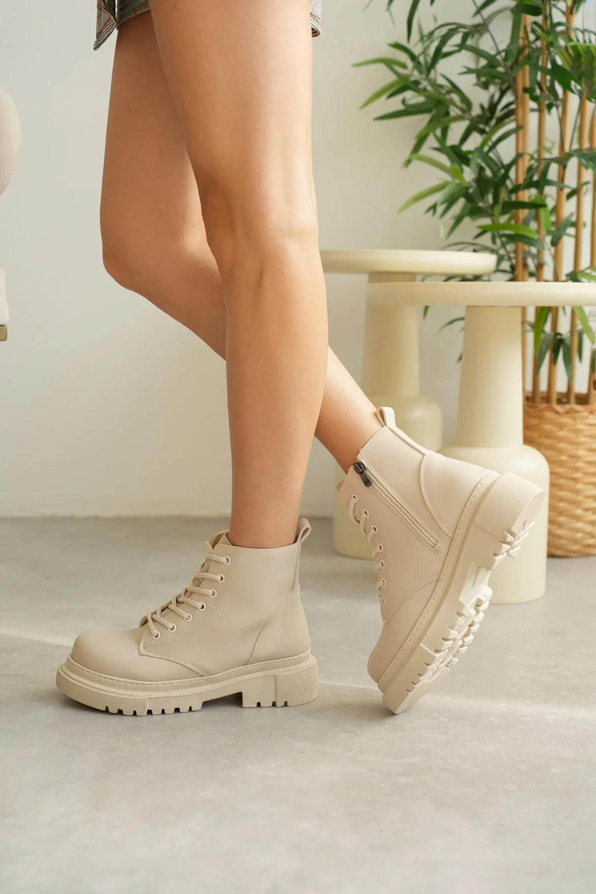 Luis a Costa LC001 4.5 CM Bej Kısa Bağcıklı Bot - 2