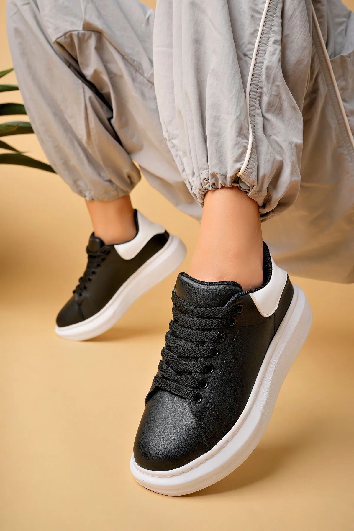 Luis a Costa LC101 Siyah Arka Beyaz BT Bağcıklı Kadın Ayakkabı - 7